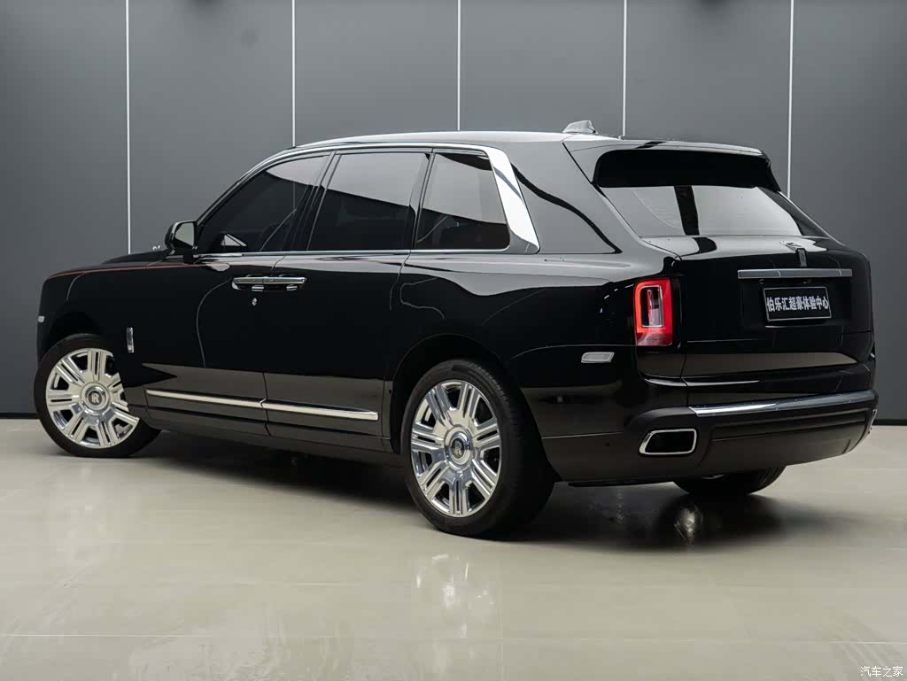 Rolls-Royce Cullinan, 2021 все фото