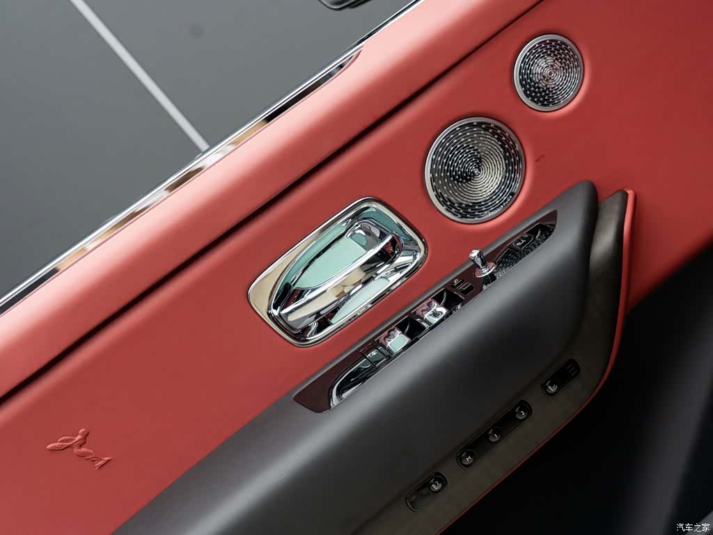 Rolls-Royce Cullinan, 2021 9