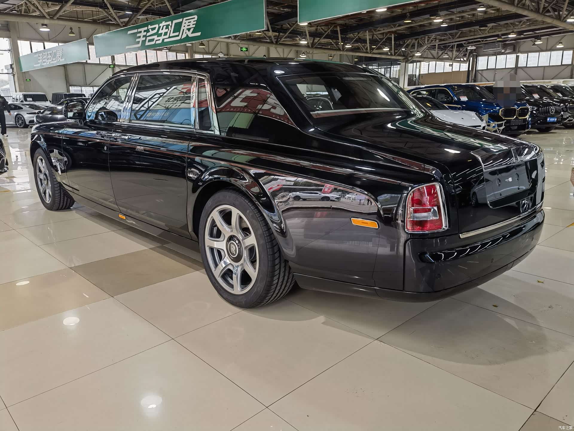 Rolls-Royce Phantom, 2016 18