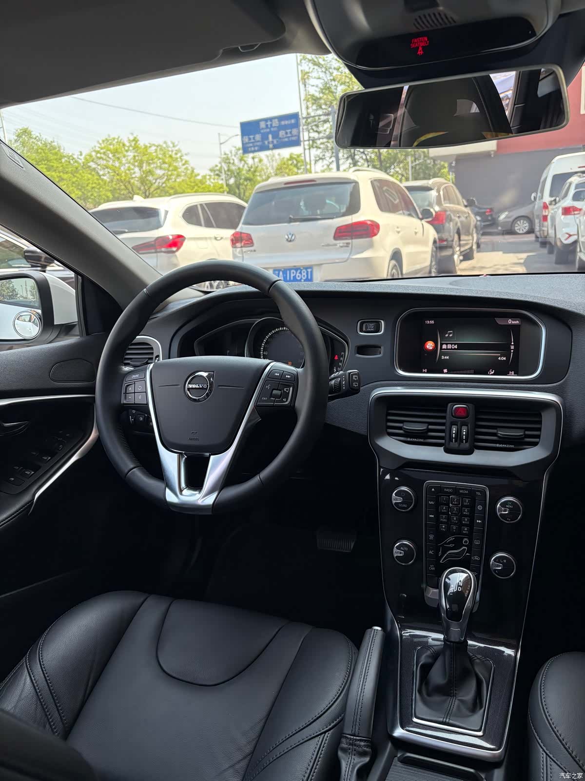 Volvo V40, 2019 9