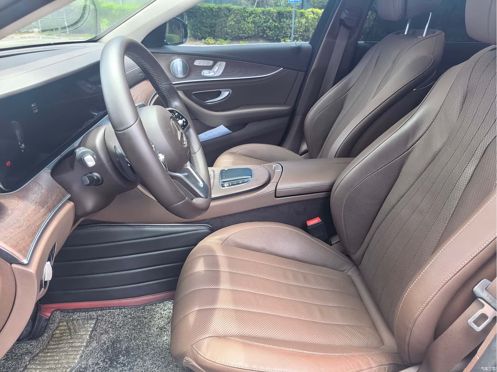 Mercedes-Benz E-Class, 2019 8