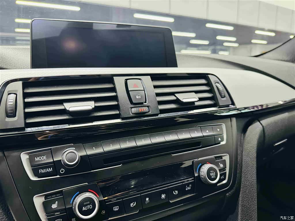 BMW 3 Series, 2015 14
