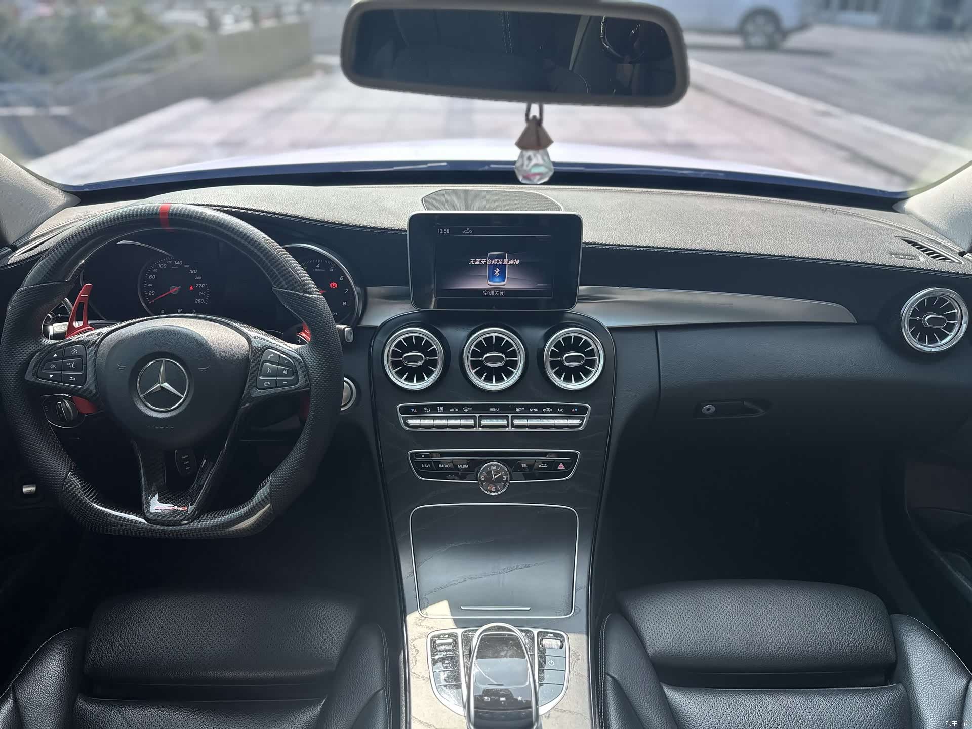 Mercedes-Benz C-Class, 2018 12