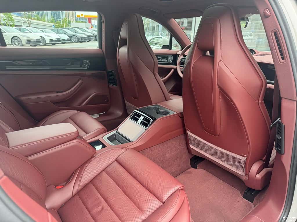 Porsche Panamera, 2025 9