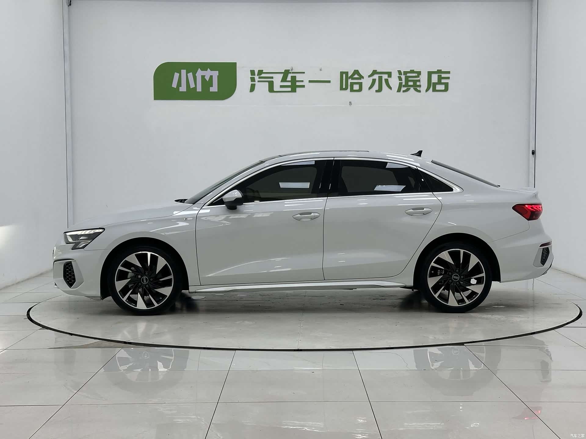 Audi A3, 2022 все фото