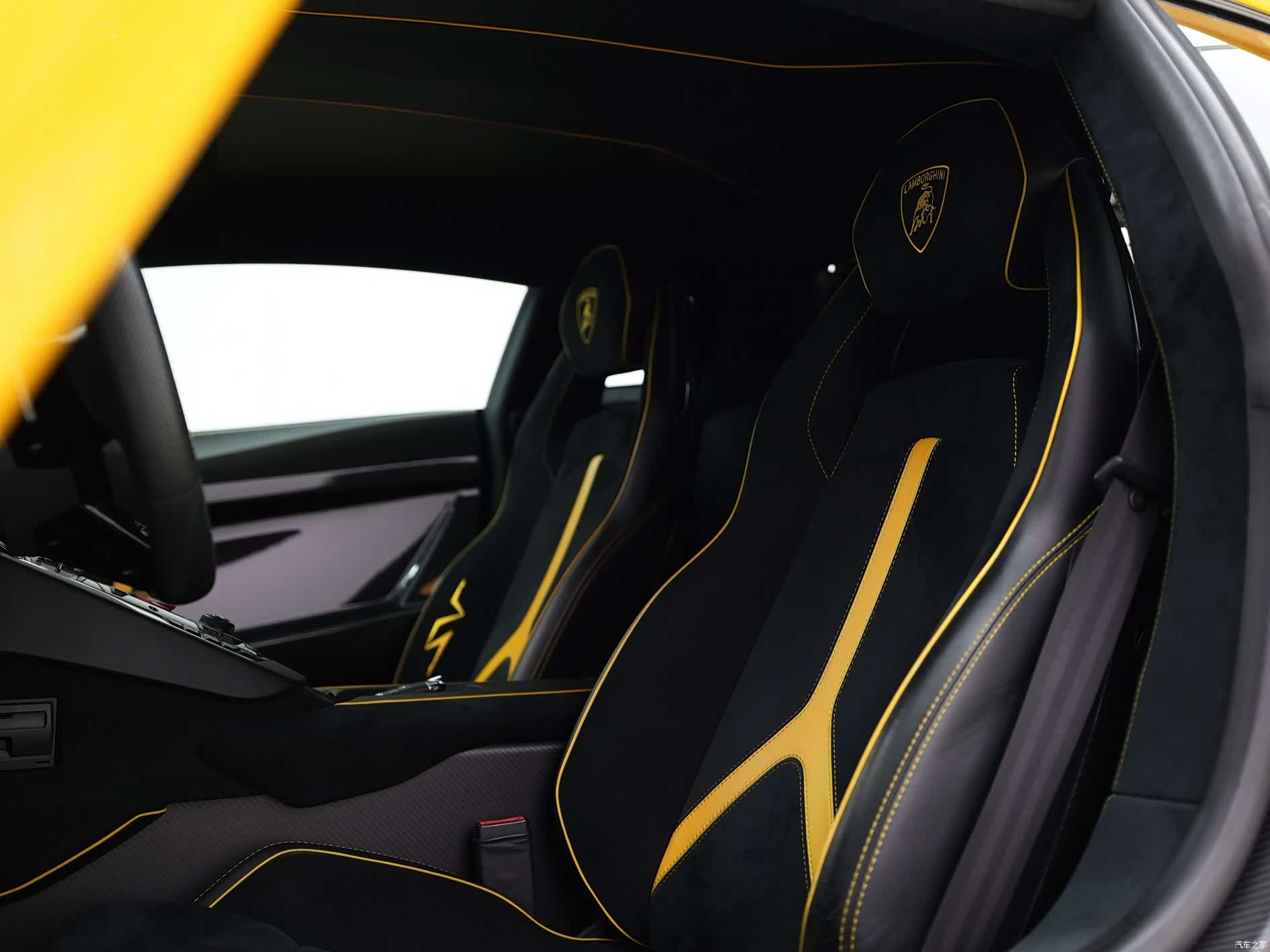 Lamborghini Aventador, 2016 28