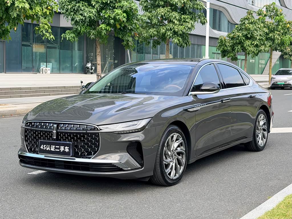 Lincoln Z 2022 i