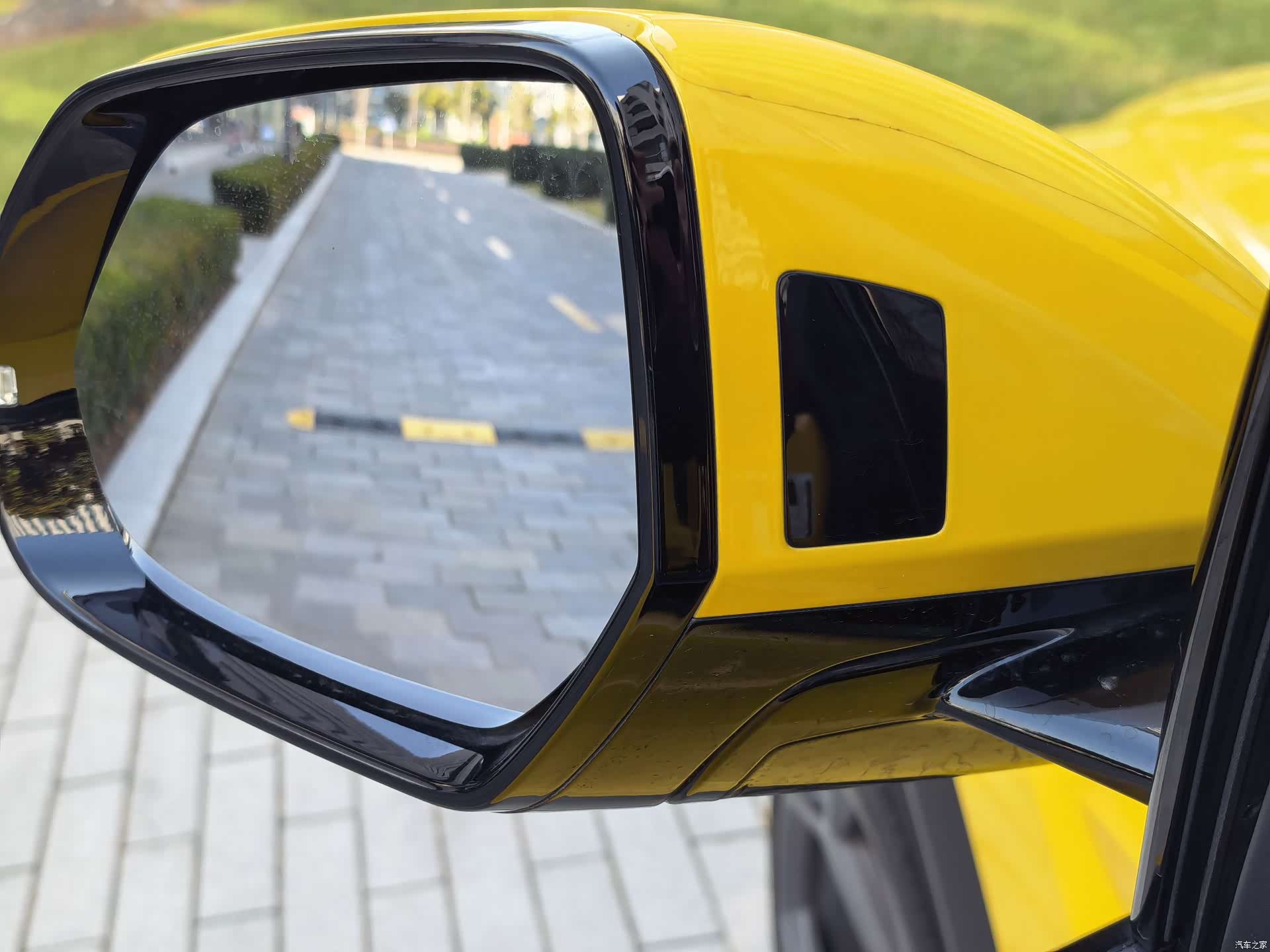 Lamborghini Urus, 2023 8