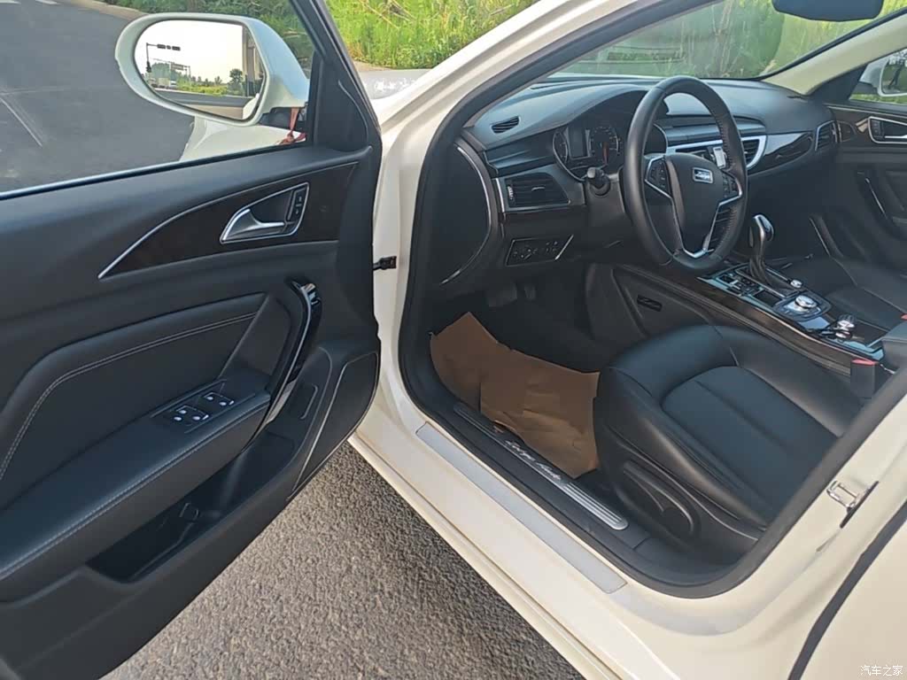 Zotye Z700, 2017 16