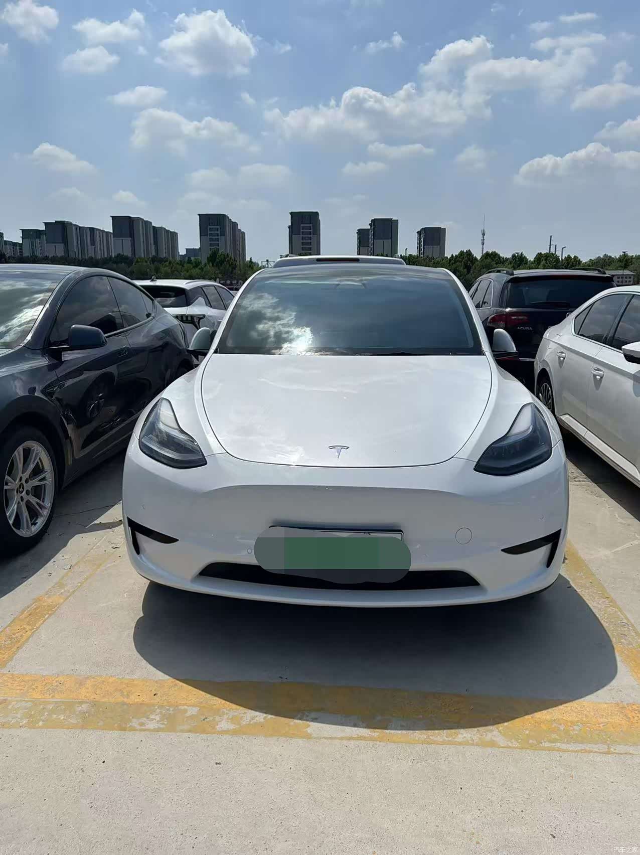 Tesla Model Y, 2023 3