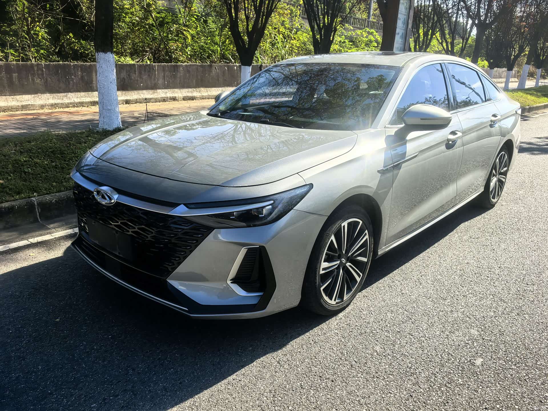 Chery Arrizo 8