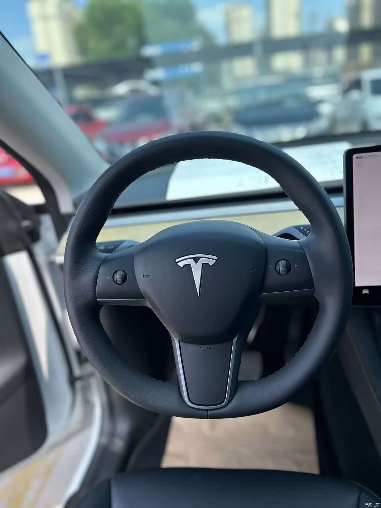 Tesla Model Y, 2023 13