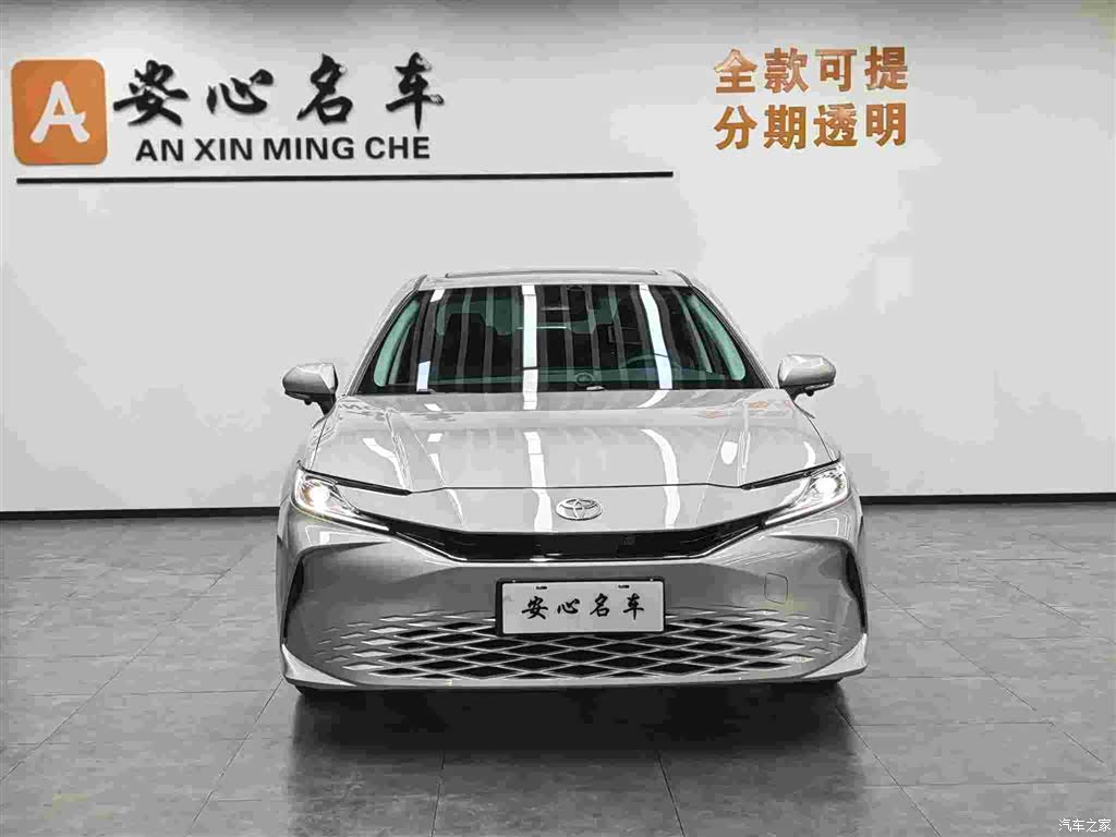 Toyota Camry, 2025 2