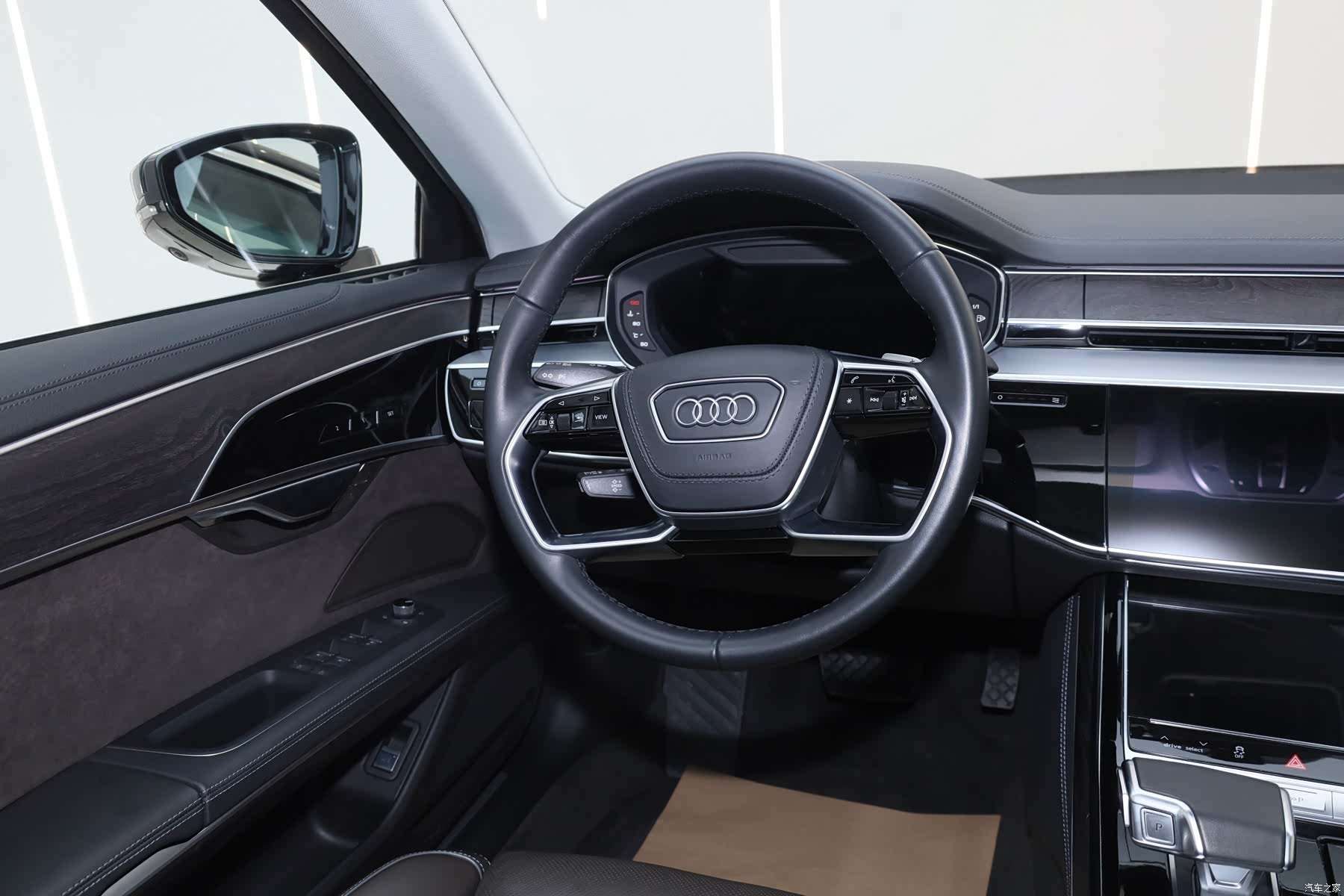 Audi A8L, 2023 27