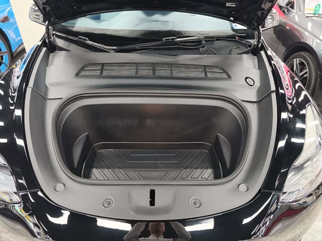 Tesla Model Y, 2021 20