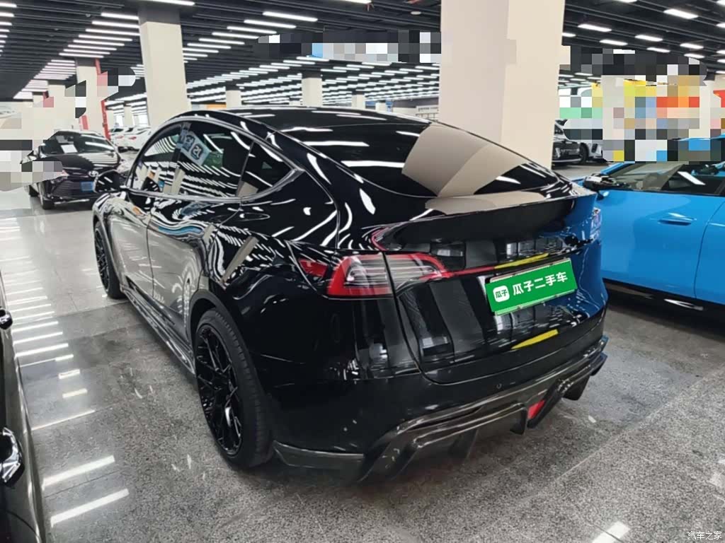 Tesla Model Y, 2021 все фото