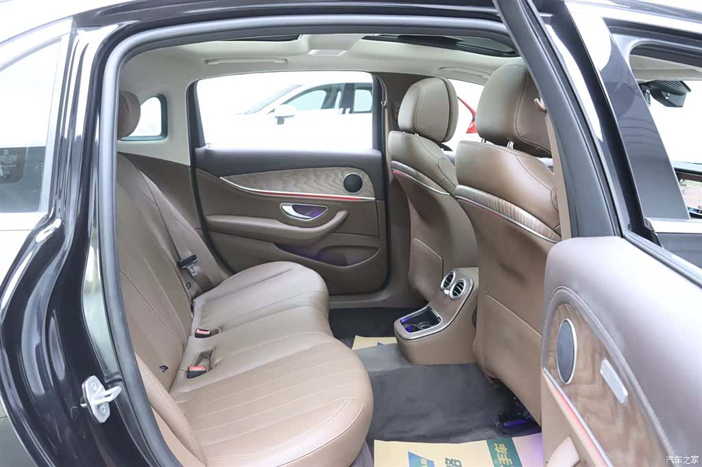 Mercedes-Benz E-Class, 2021 17