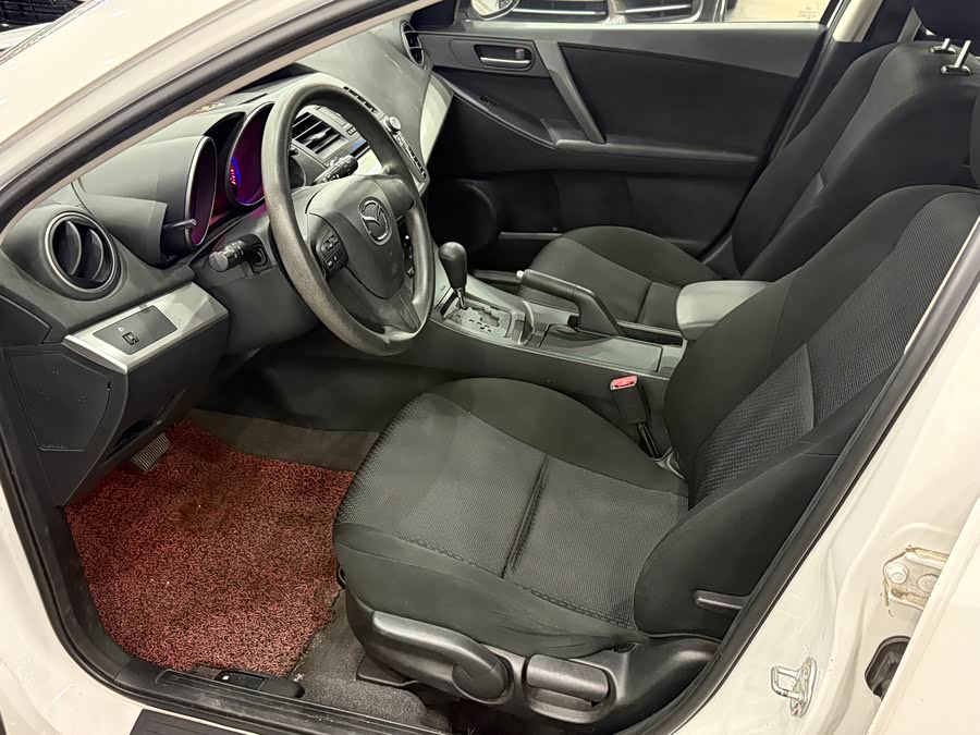 Mazda 3 2013, фото 7