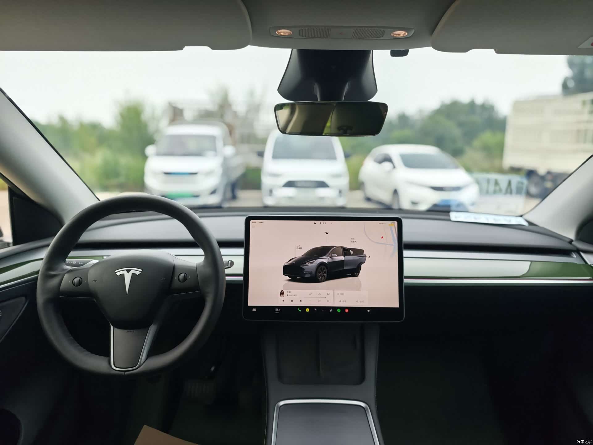 Tesla Model Y, 2024 10
