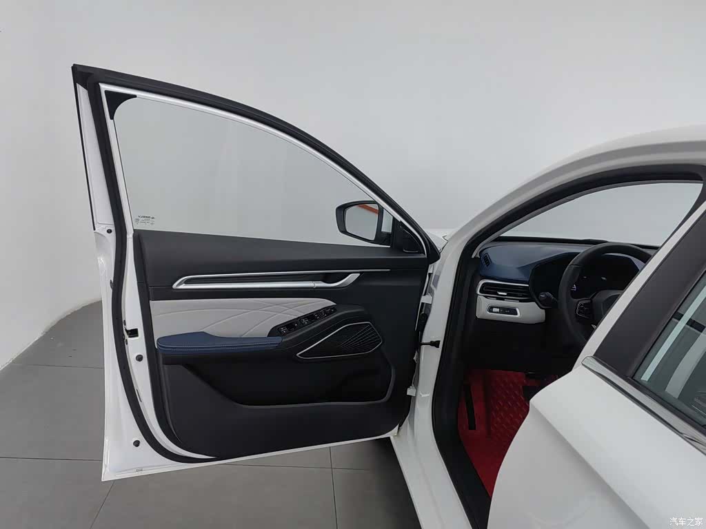 Geely Emgrand, 2023 8