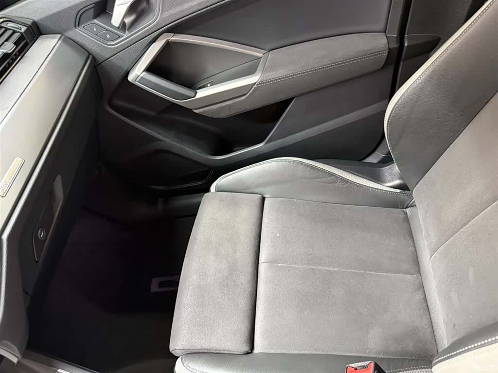Audi Q3, 2023 13