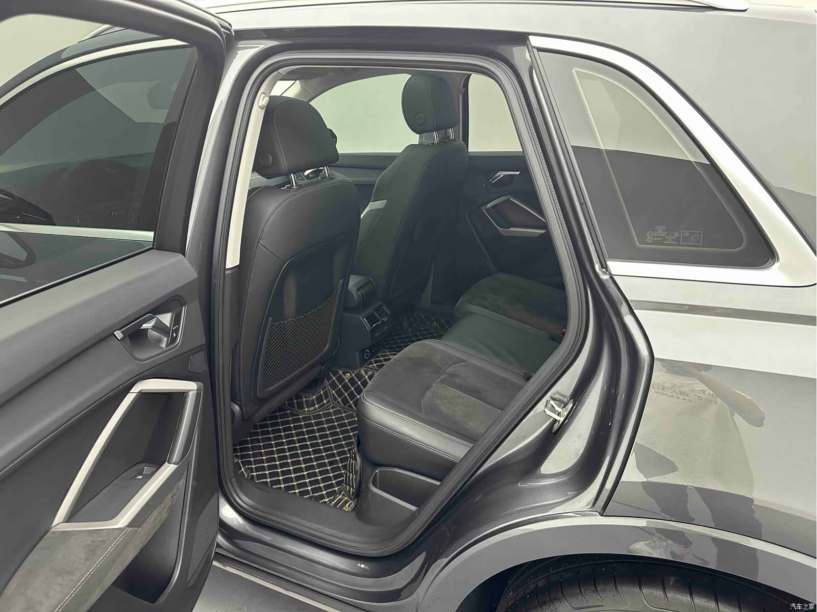 Audi Q3, 2022 12