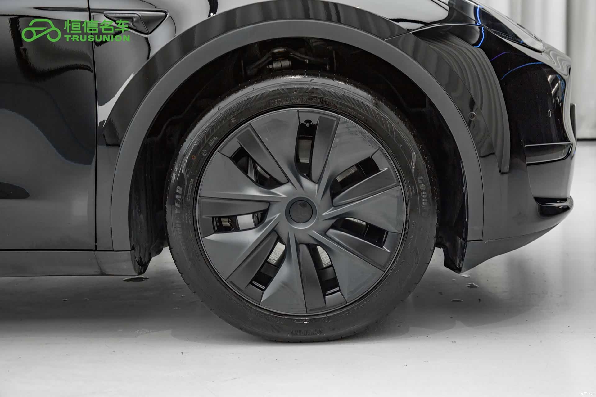 Tesla Model Y, 2024 12
