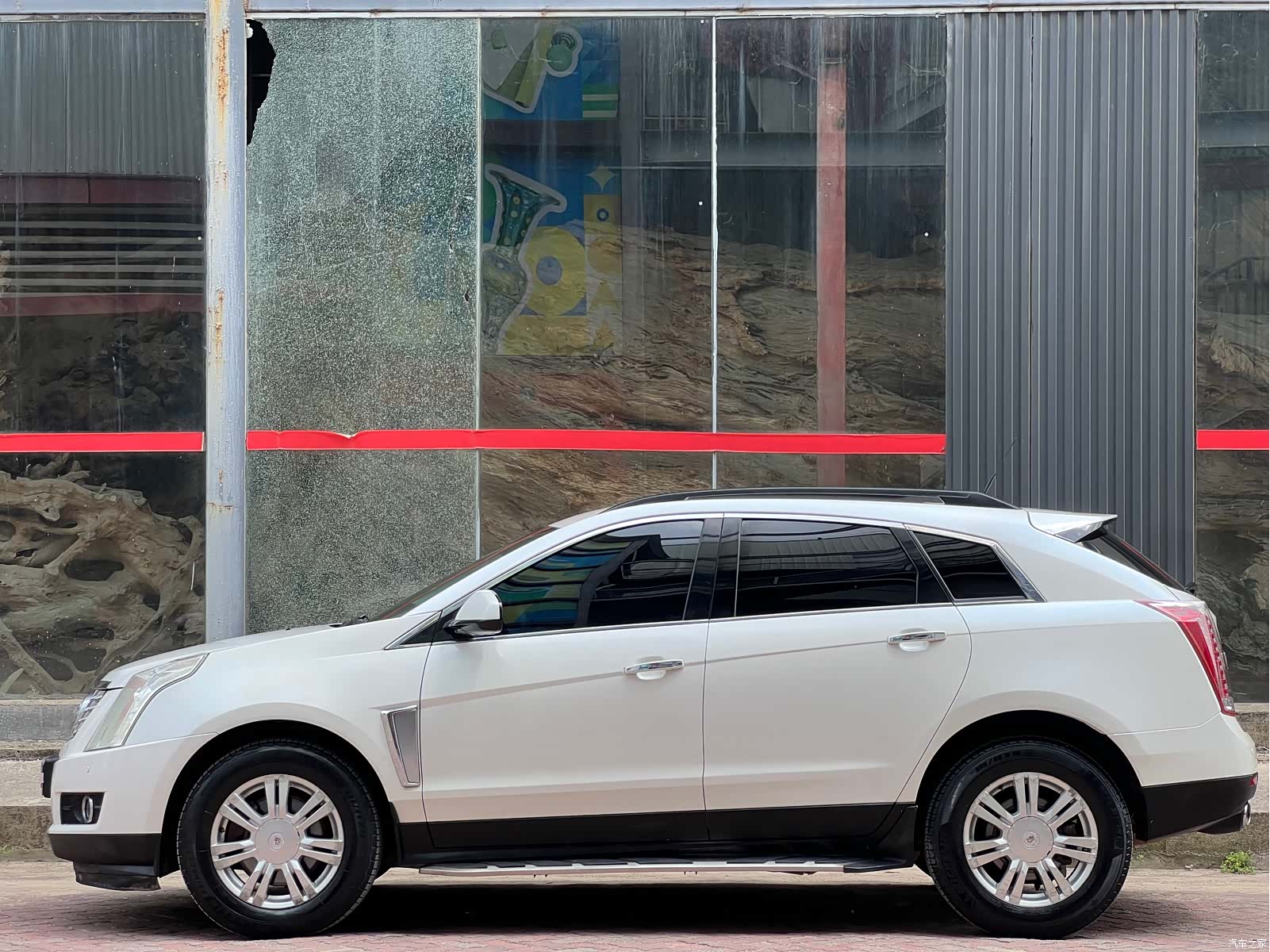 Cadillac SRX, 2015 10