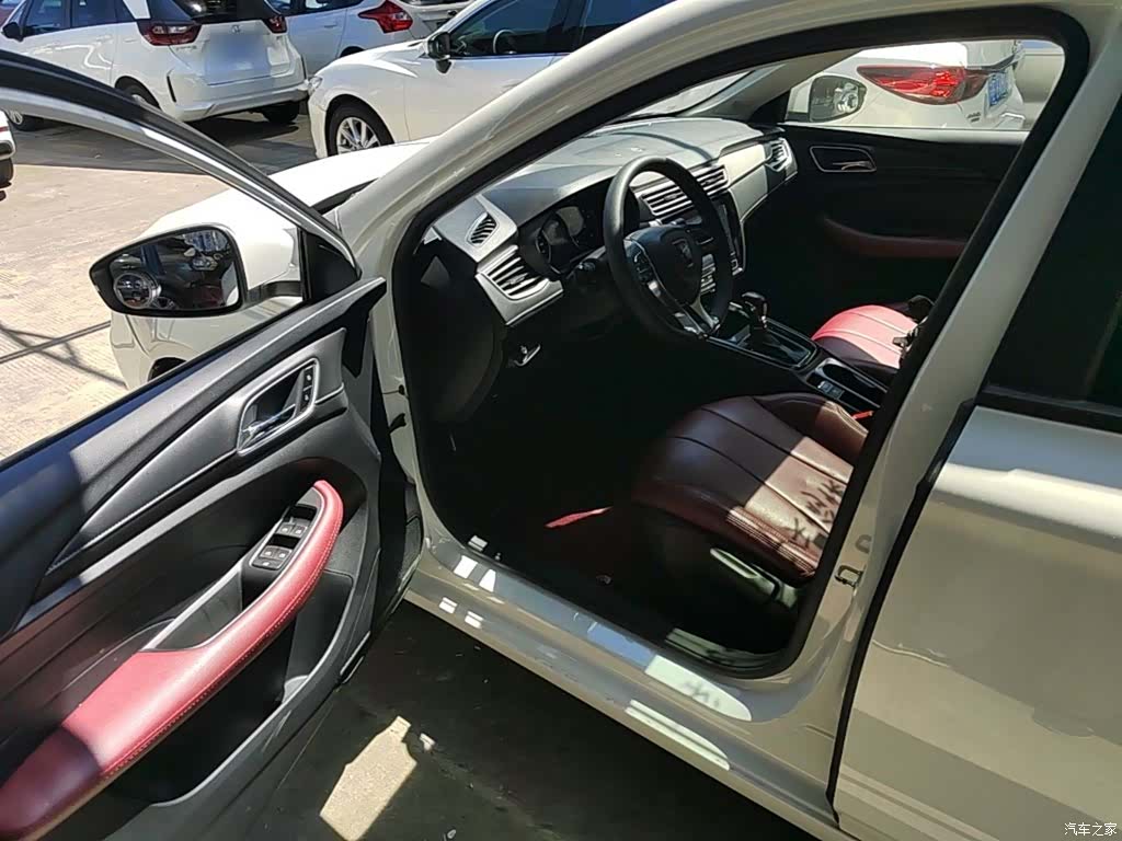 Roewe i5, 2021 16
