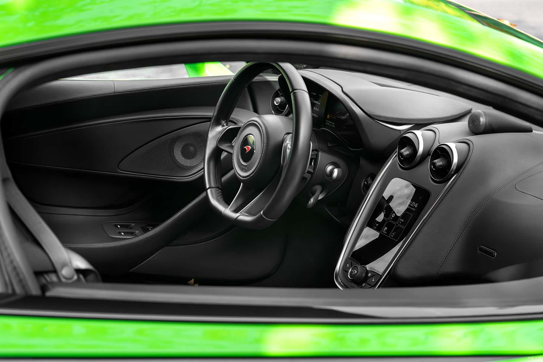 McLaren 570, 2016 14