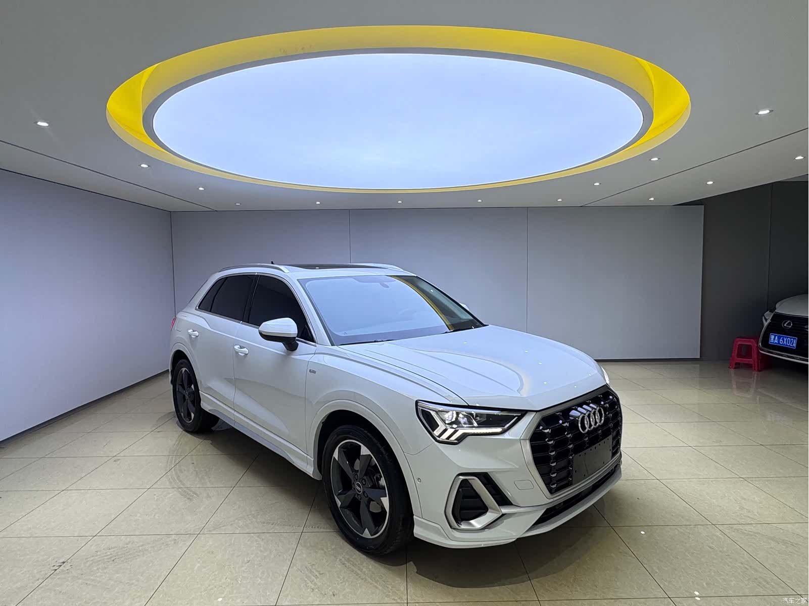 Audi Q3, 2022 3