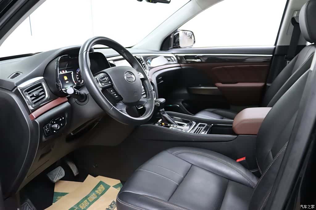 Trumpchi GS8, 2019 13