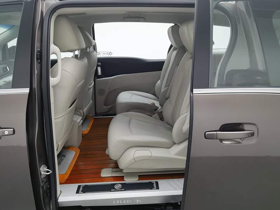 Buick GL8 2023, фото 15