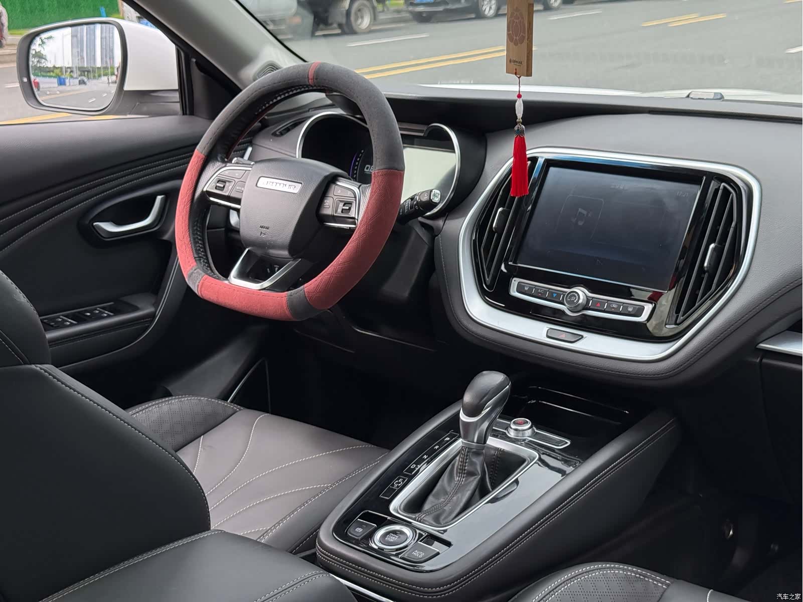 Jetour X70, 2019 10