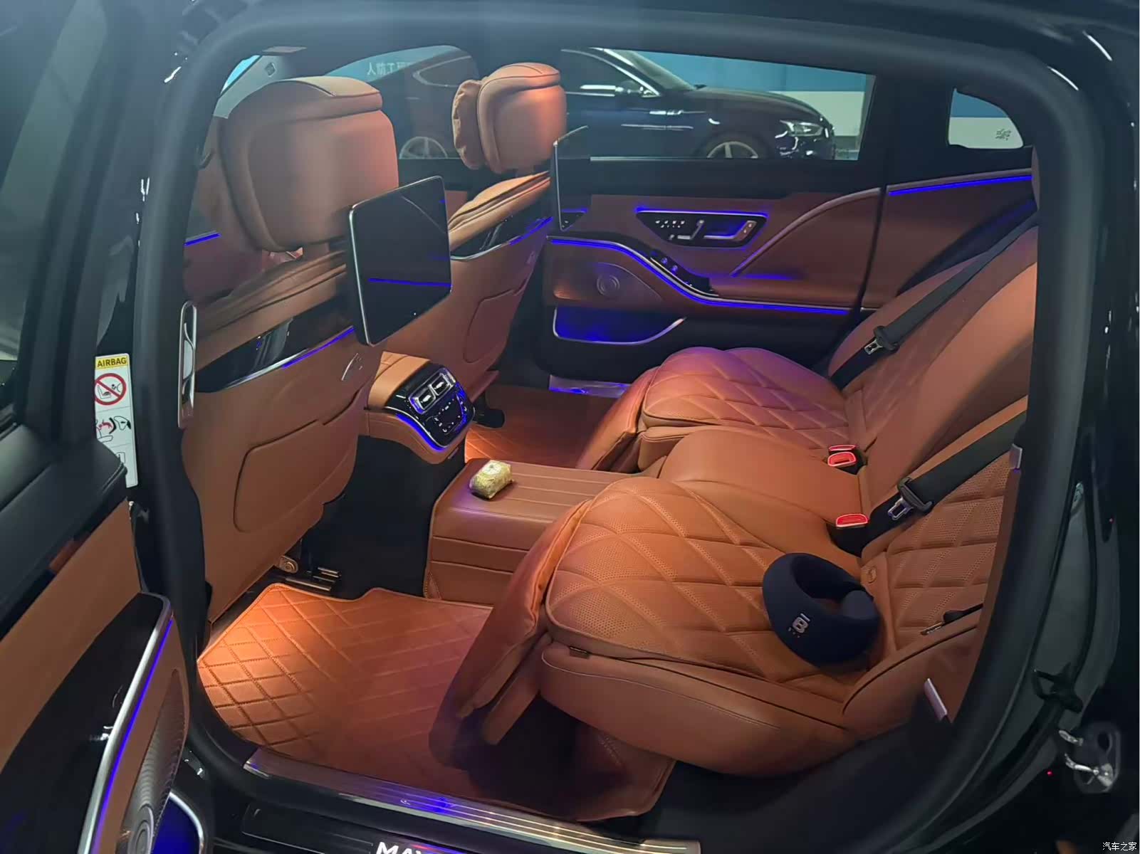 Maybach S-Class, 2022 все фото