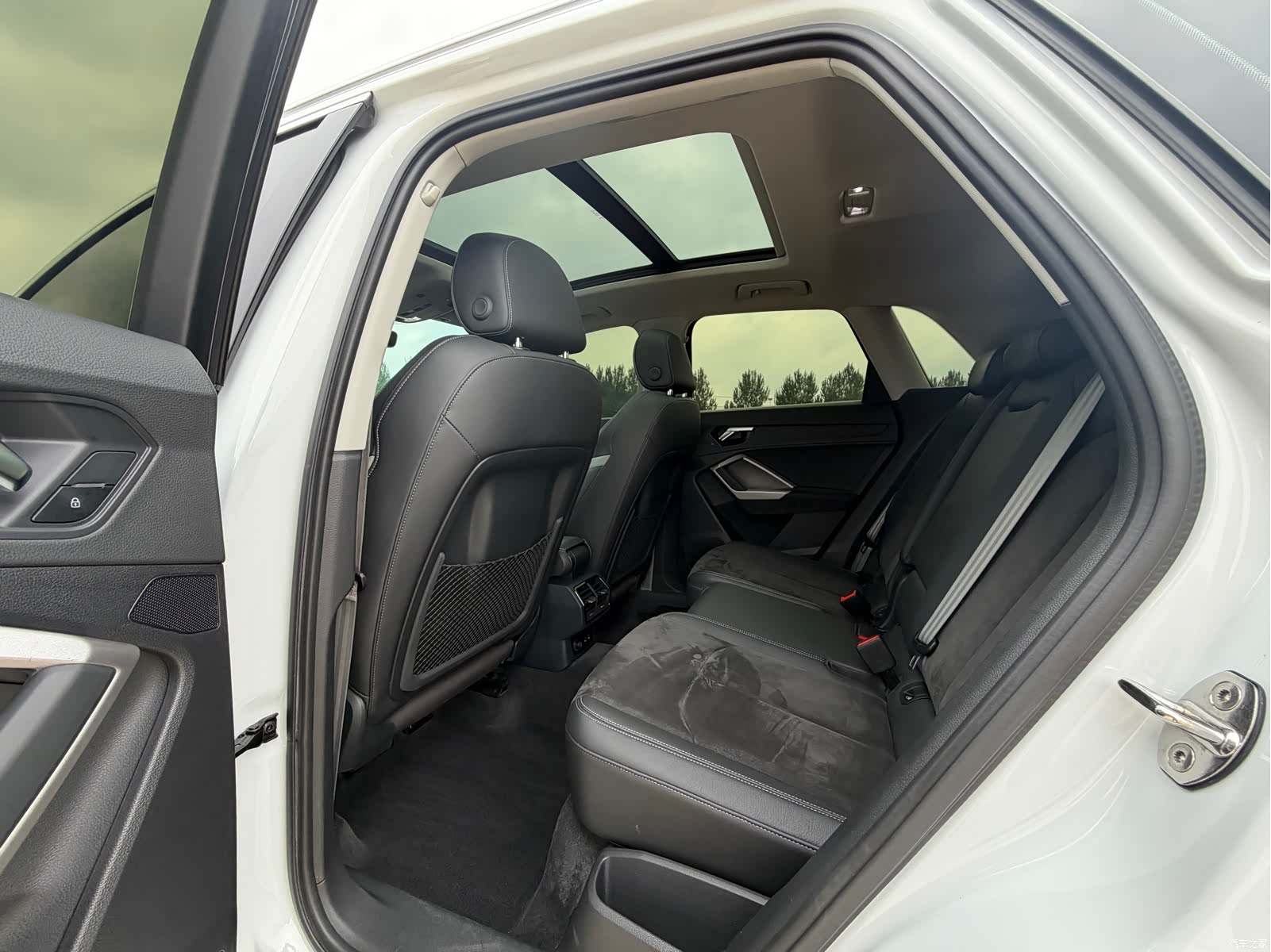 Audi Q3, 2022 8