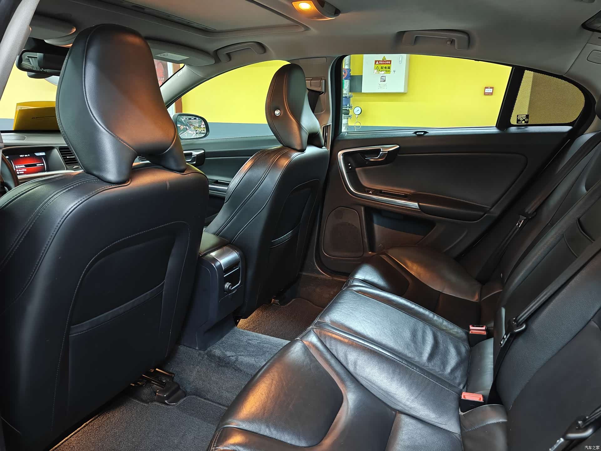 Volvo S60, 2016 все фото