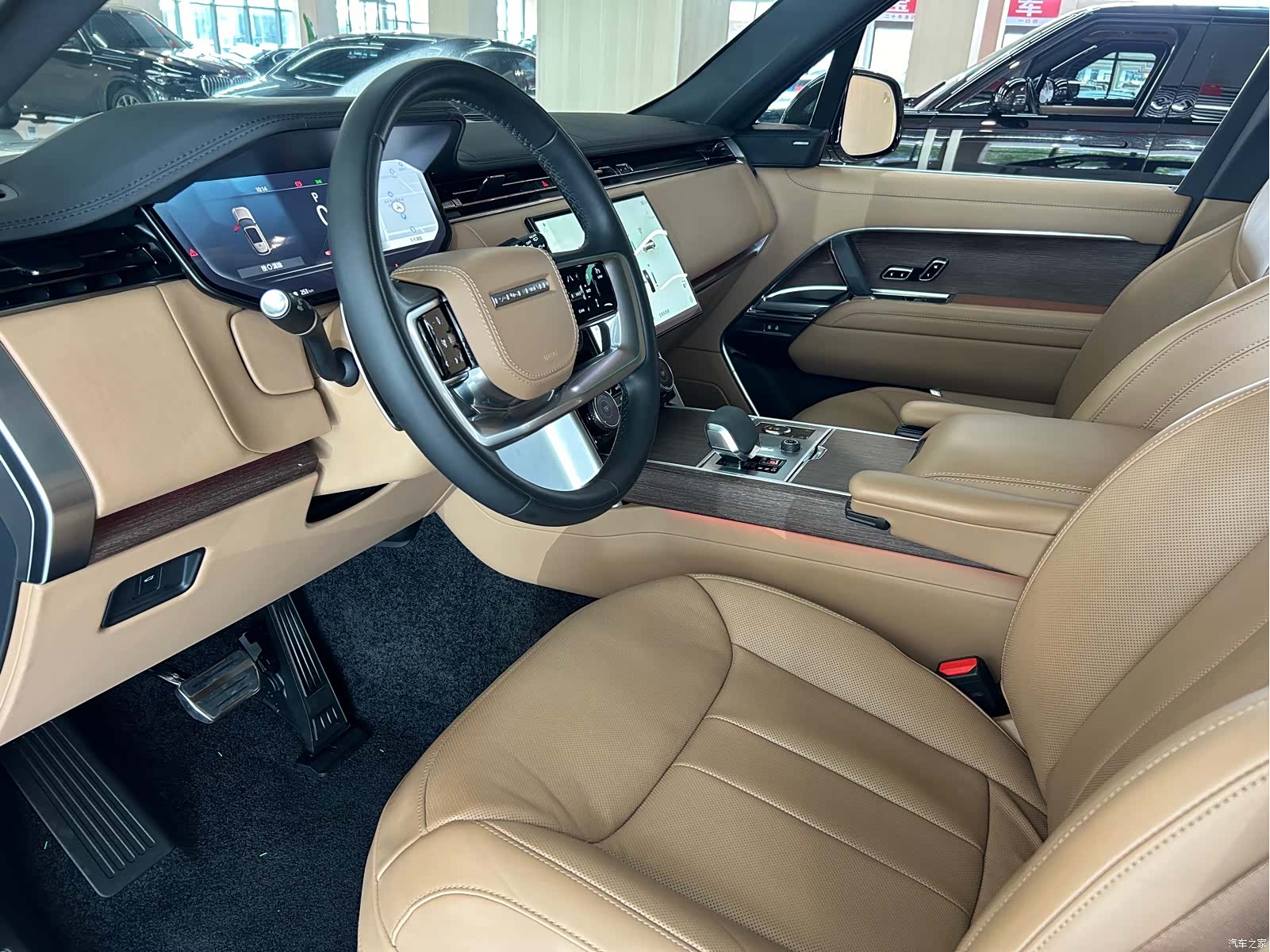 Land Rover Range Rover, 2023 25
