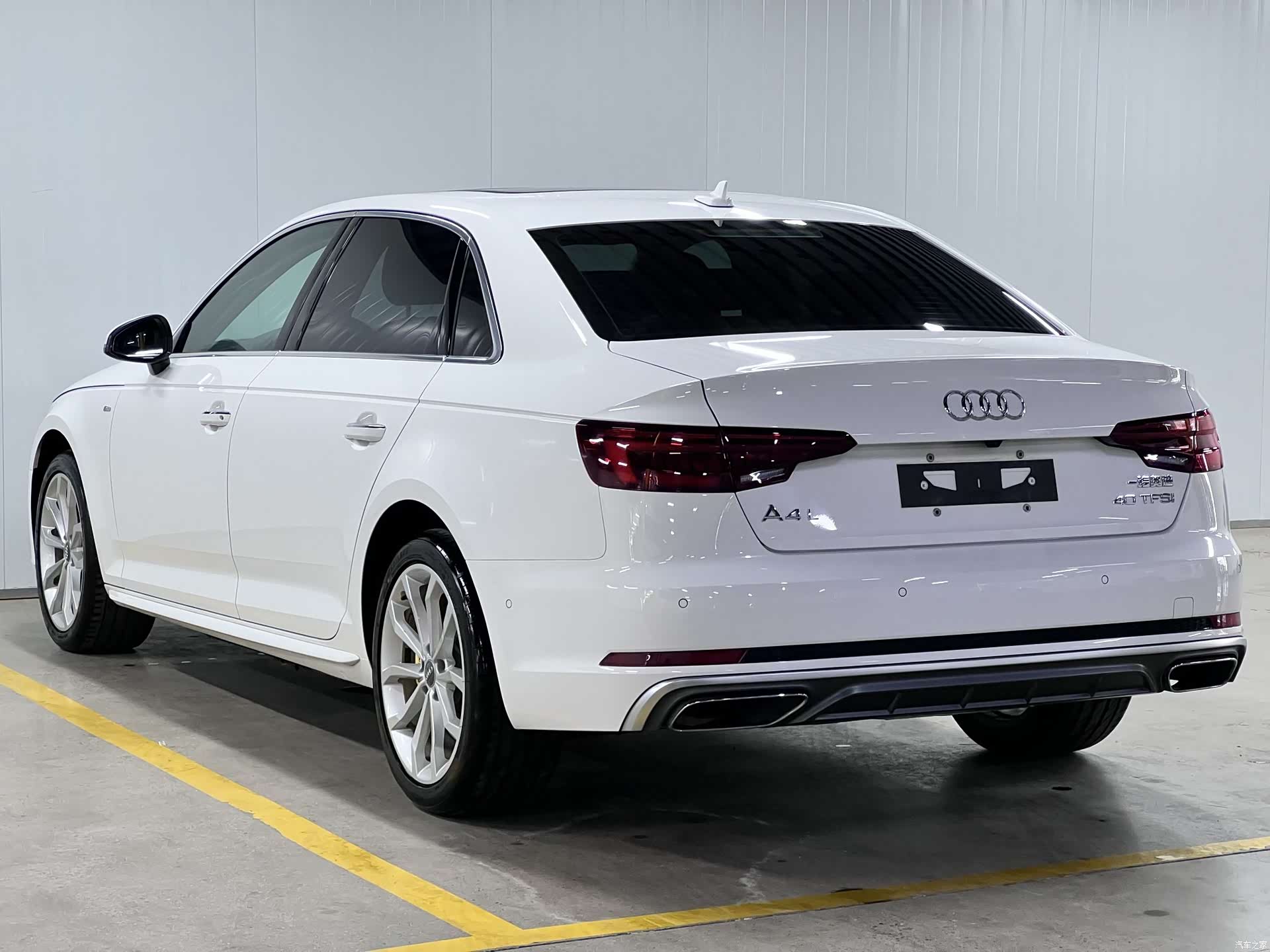Audi A4L, 2019 6