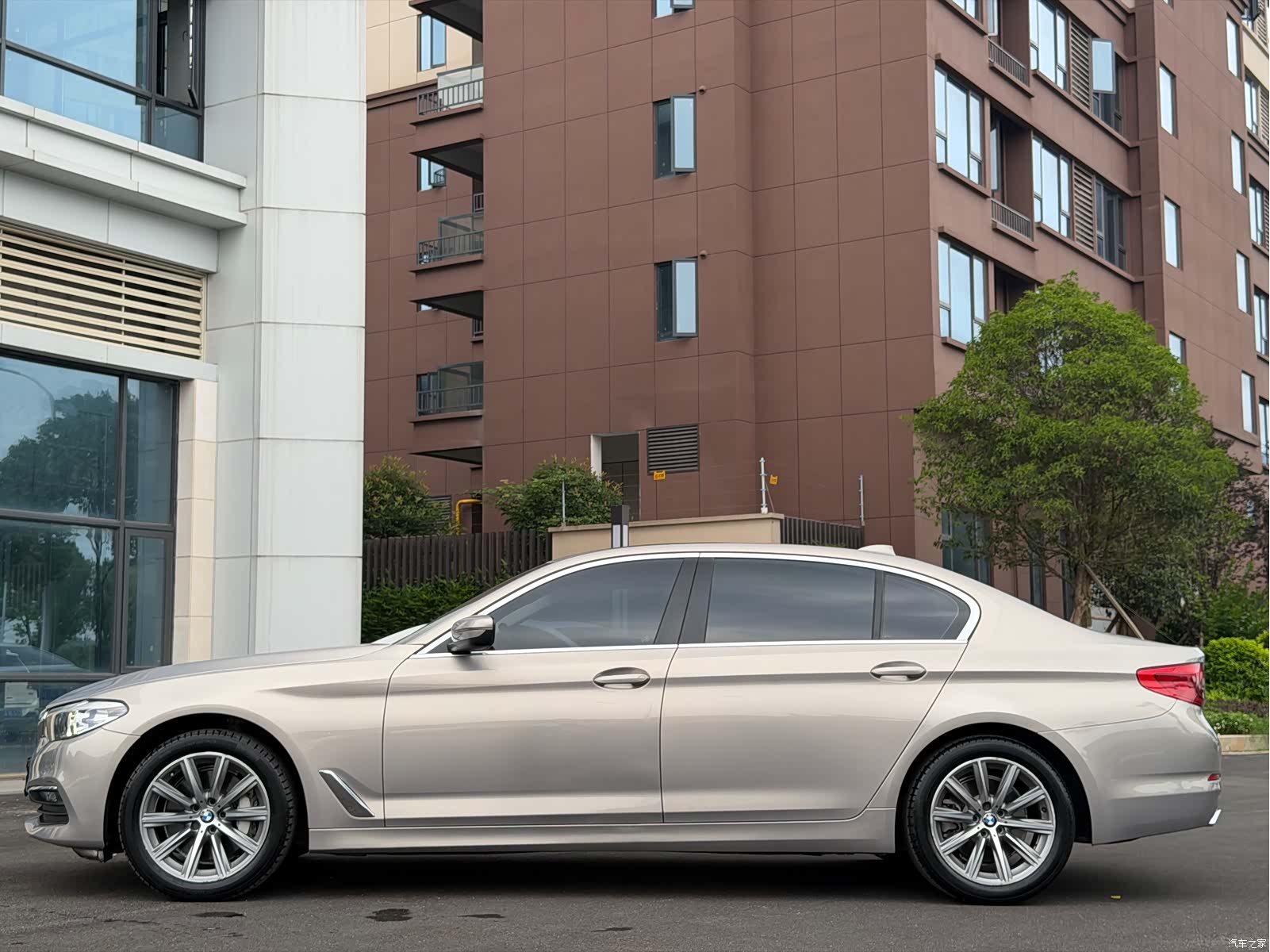 BMW 5 Series, 2018 7