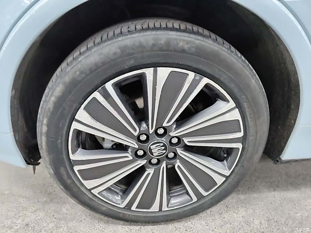 Buick E5, 2023 23