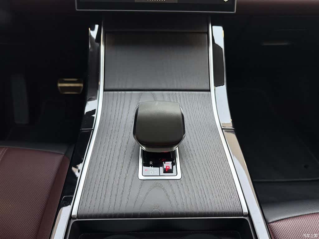 Land Rover Range Rover, 2024 23