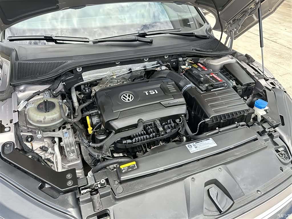 Volkswagen CC, 2019 19