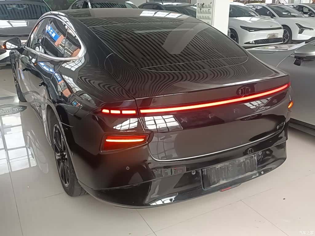 Xpeng P7, 2021 все фото