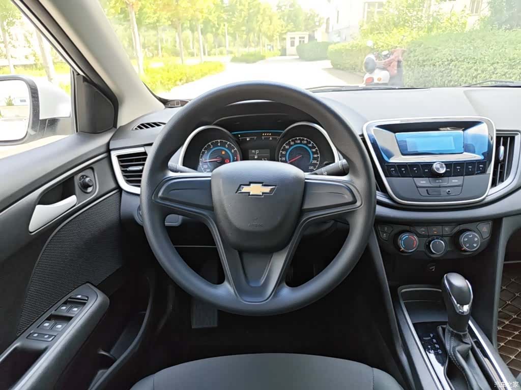 Chevrolet 320, 2019 11