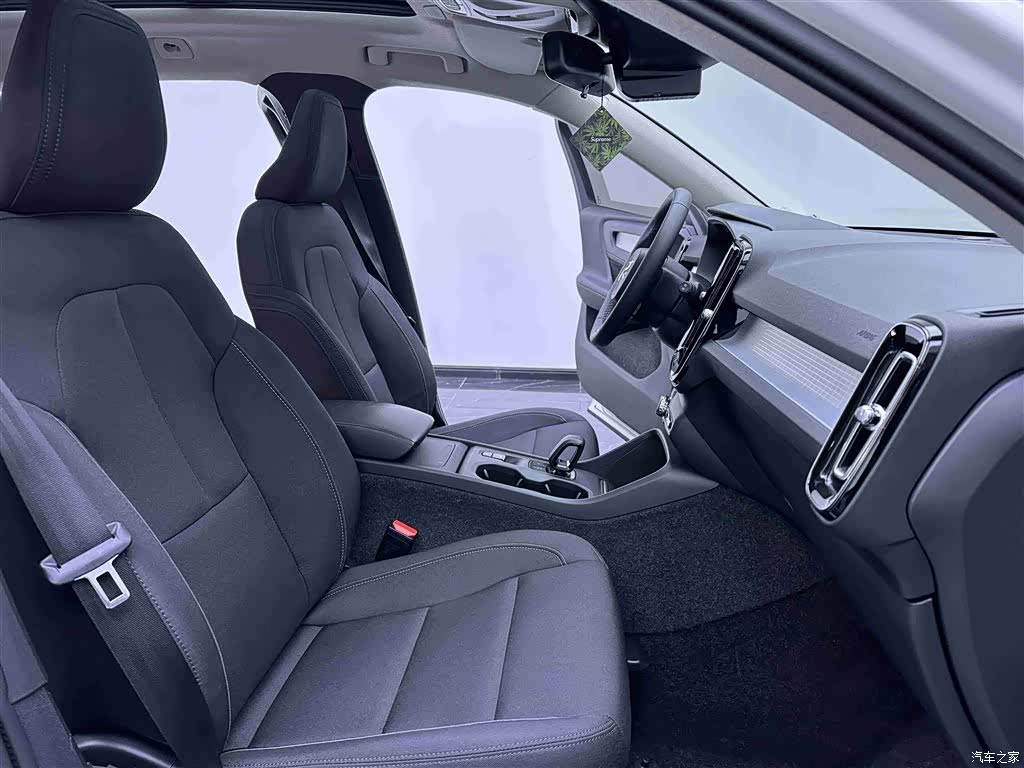 Volvo XC40, 2022 8