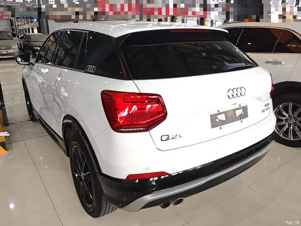 Audi Q2L, 2020 все фото