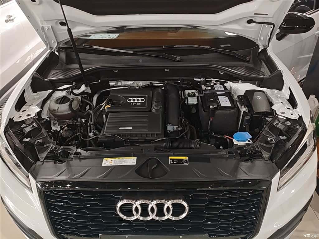 Audi Q2L, 2020 20