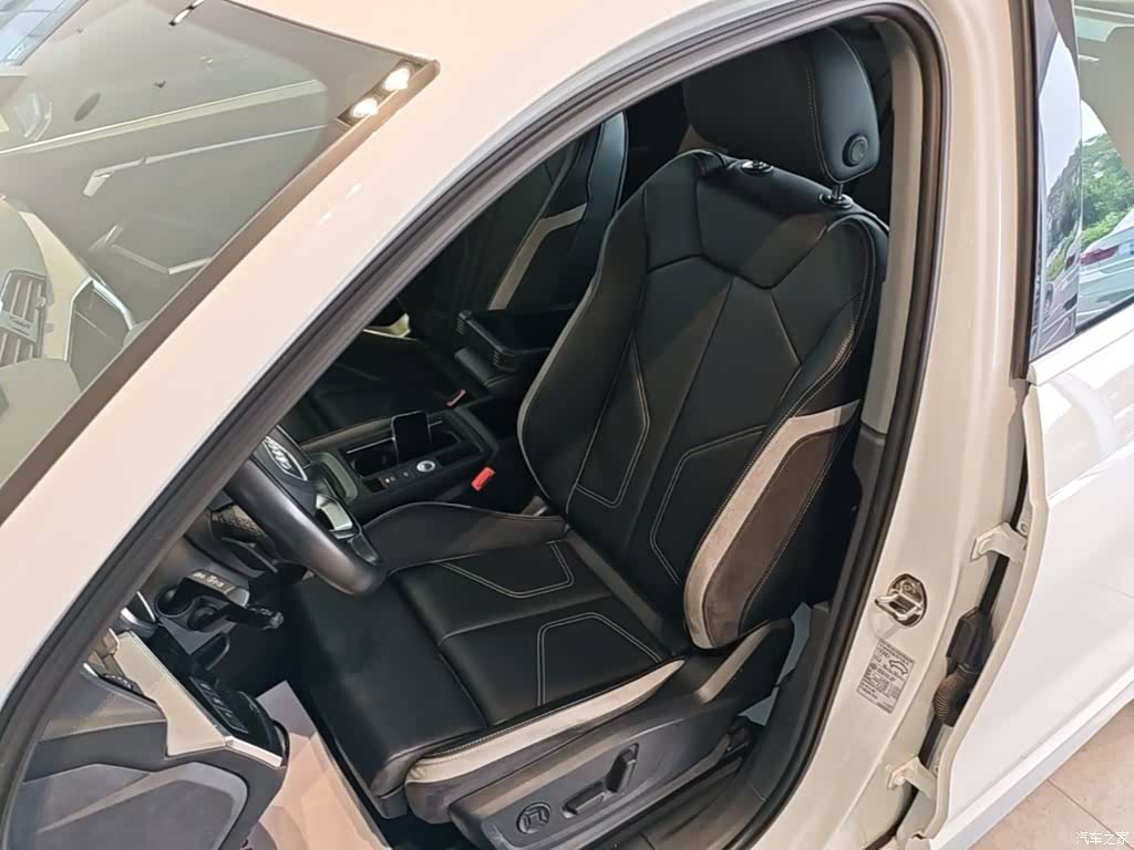 Audi Q3, 2024 15