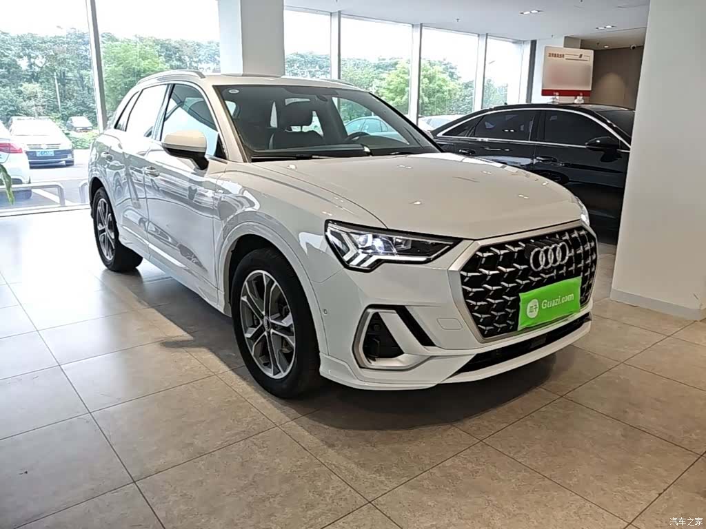 Audi Q3, 2024 4